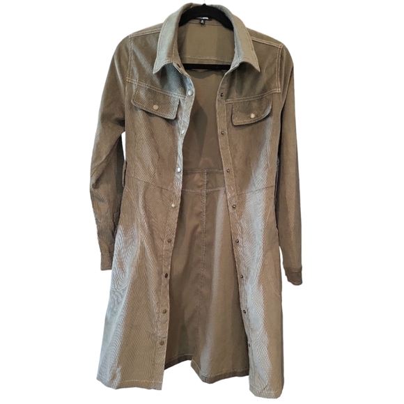 Woman's Fashion Nova overcoat, trench coat, olive, corduroy texture long-sleeved - Picture 4 of 4